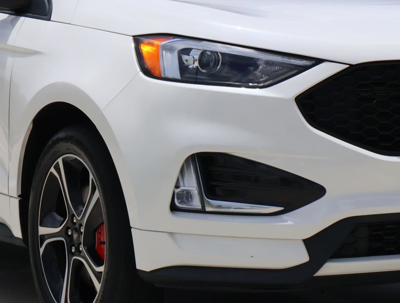 2022 Ford Edge ST photo 6