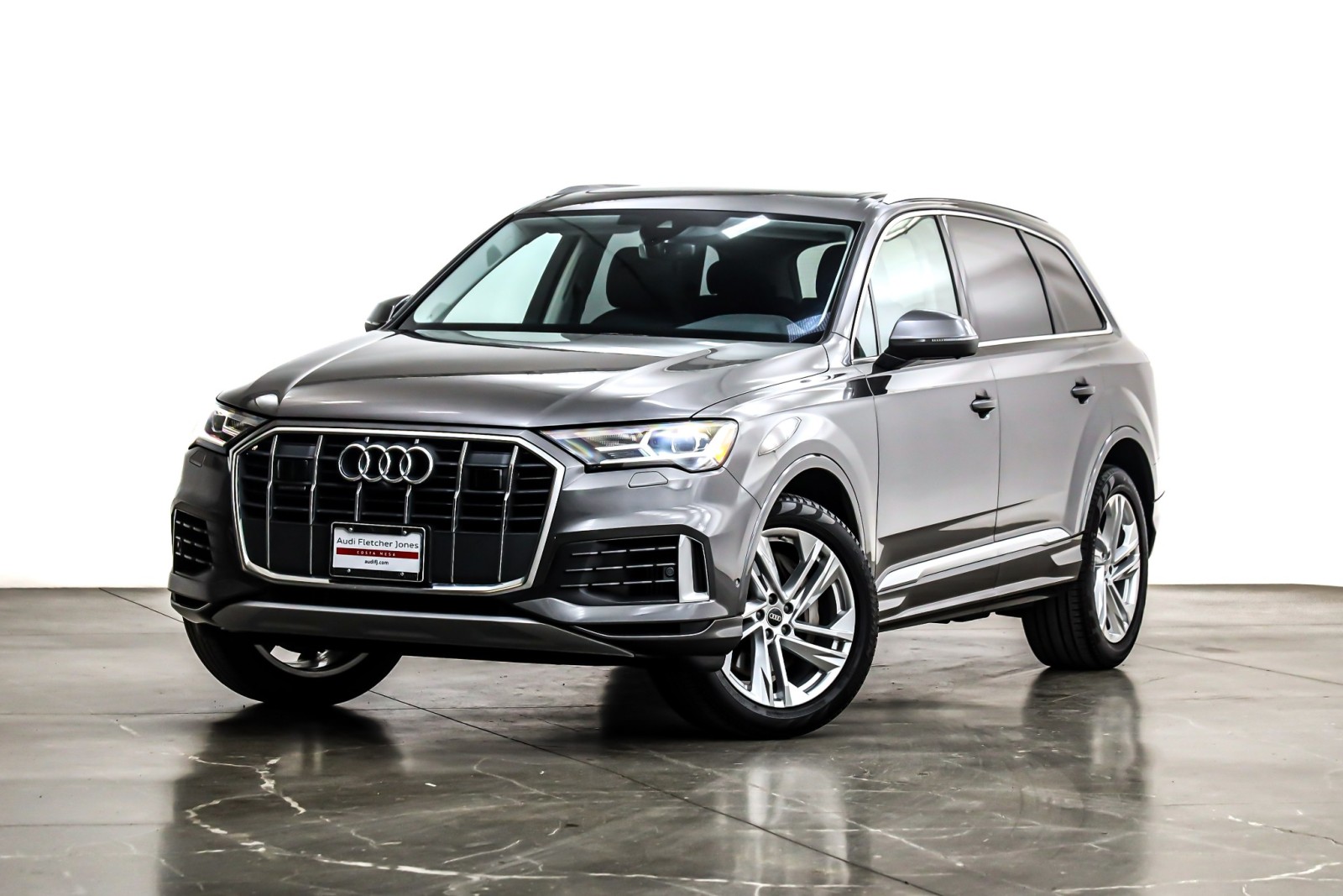 2023 Audi Q7 Premium Plus's photo