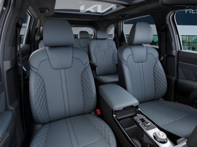 New 2025 Steel Gray Kia SX Prestige image 15