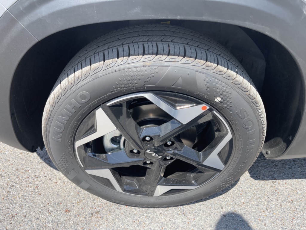 2026 Kia Seltos S photo 6