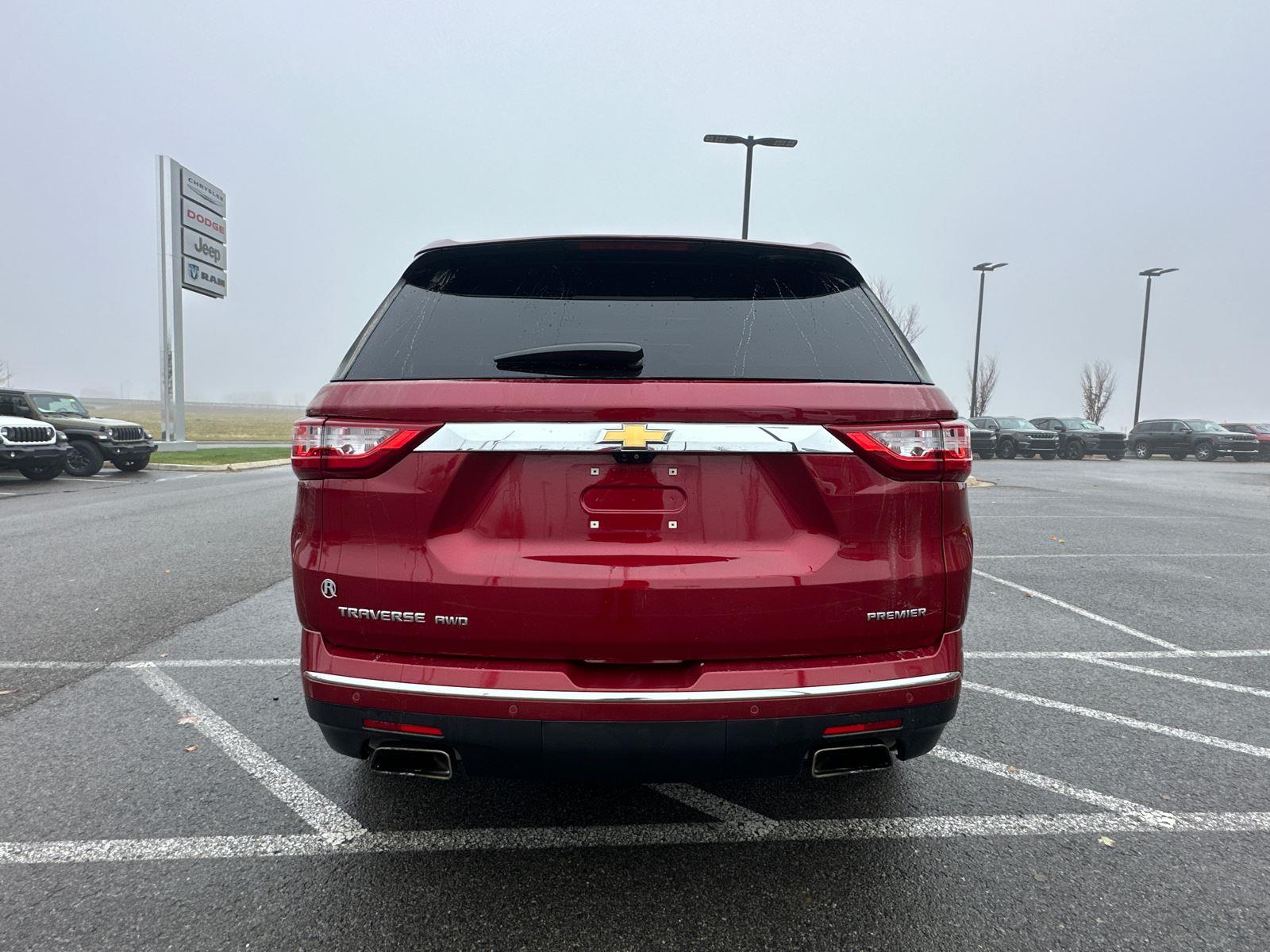2019 Chevrolet Traverse Premier photo 3