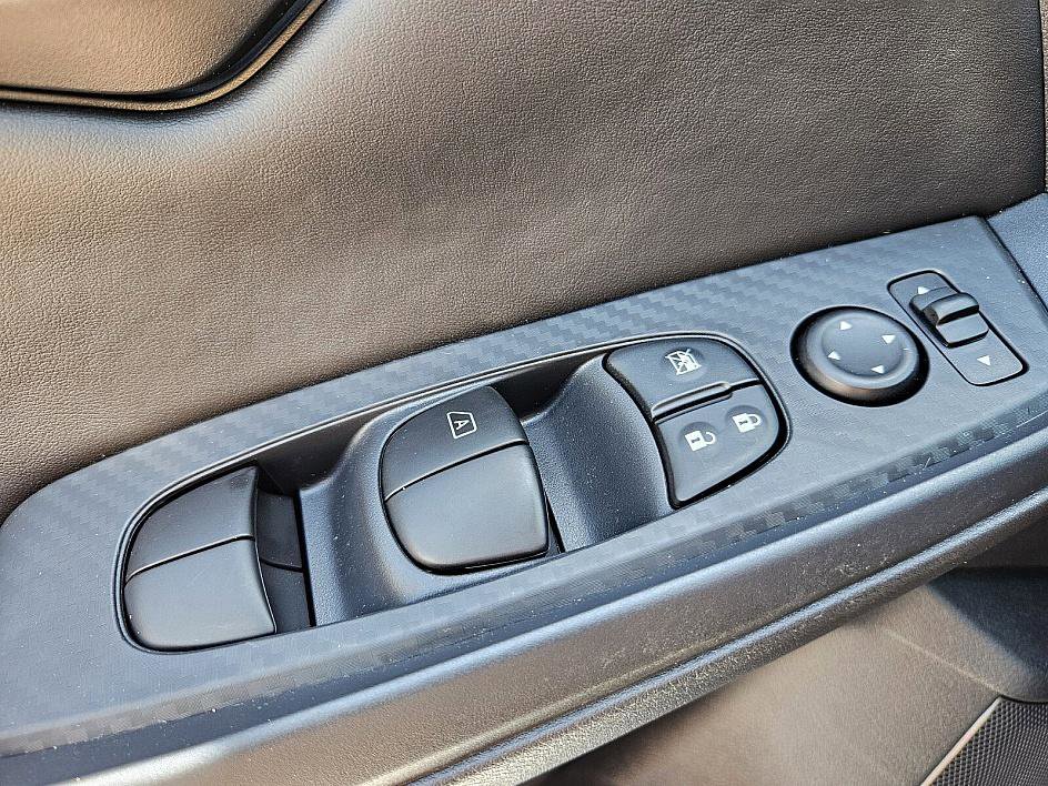 2025 Nissan Sentra S photo 27