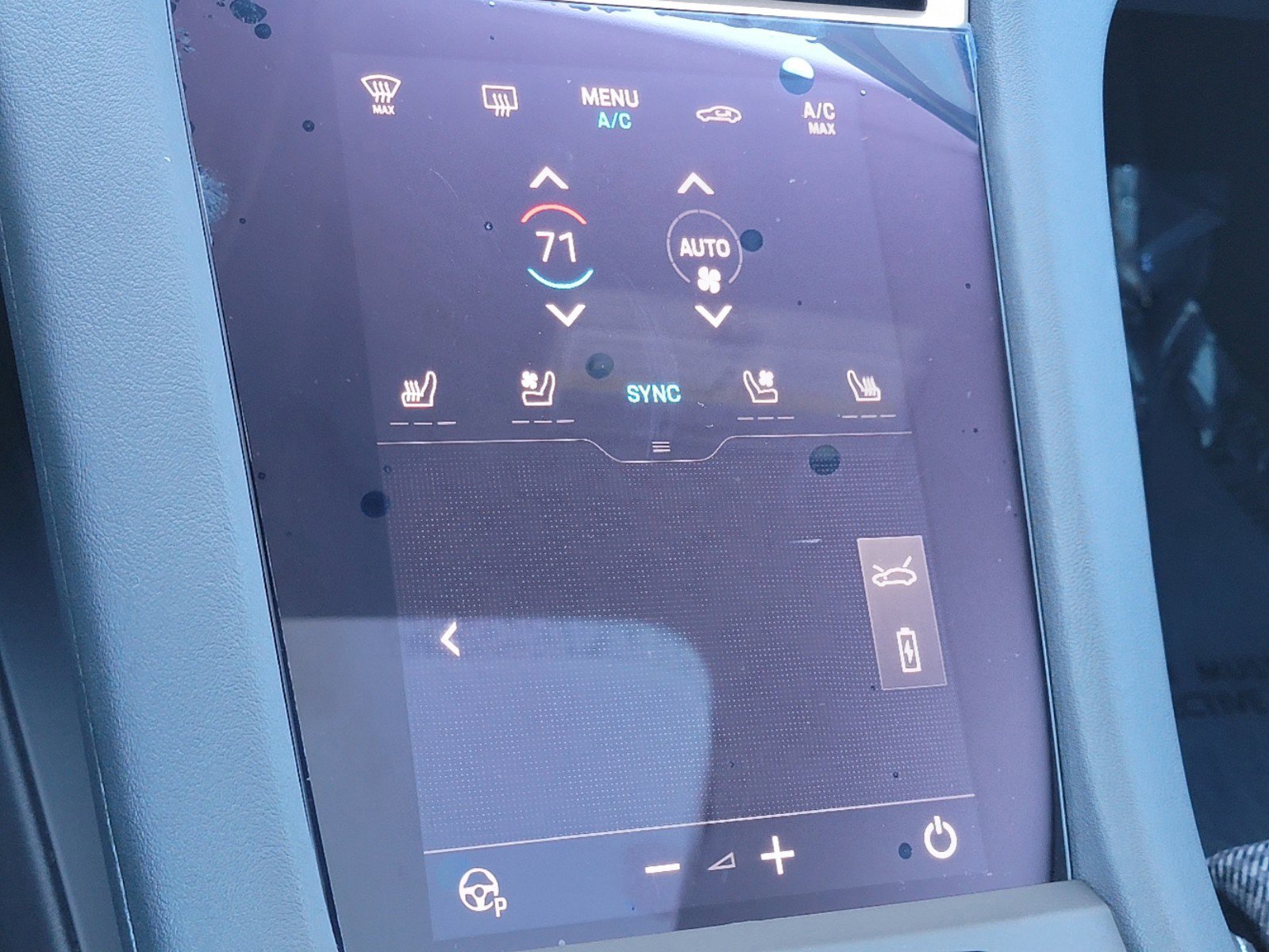 2025 Porsche Taycan 4S photo 21