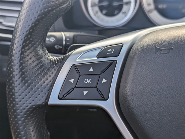 2016 Mercedes Benz E 400 photo 30