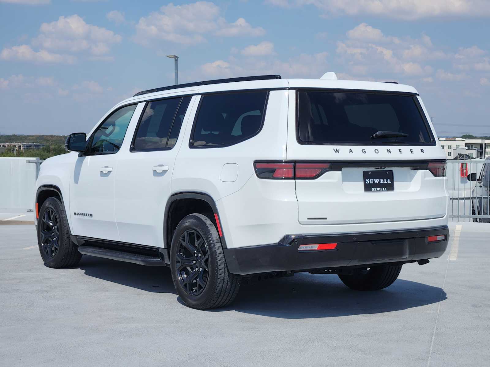2023 Jeep Wagoneer Series II Carbide photo 7