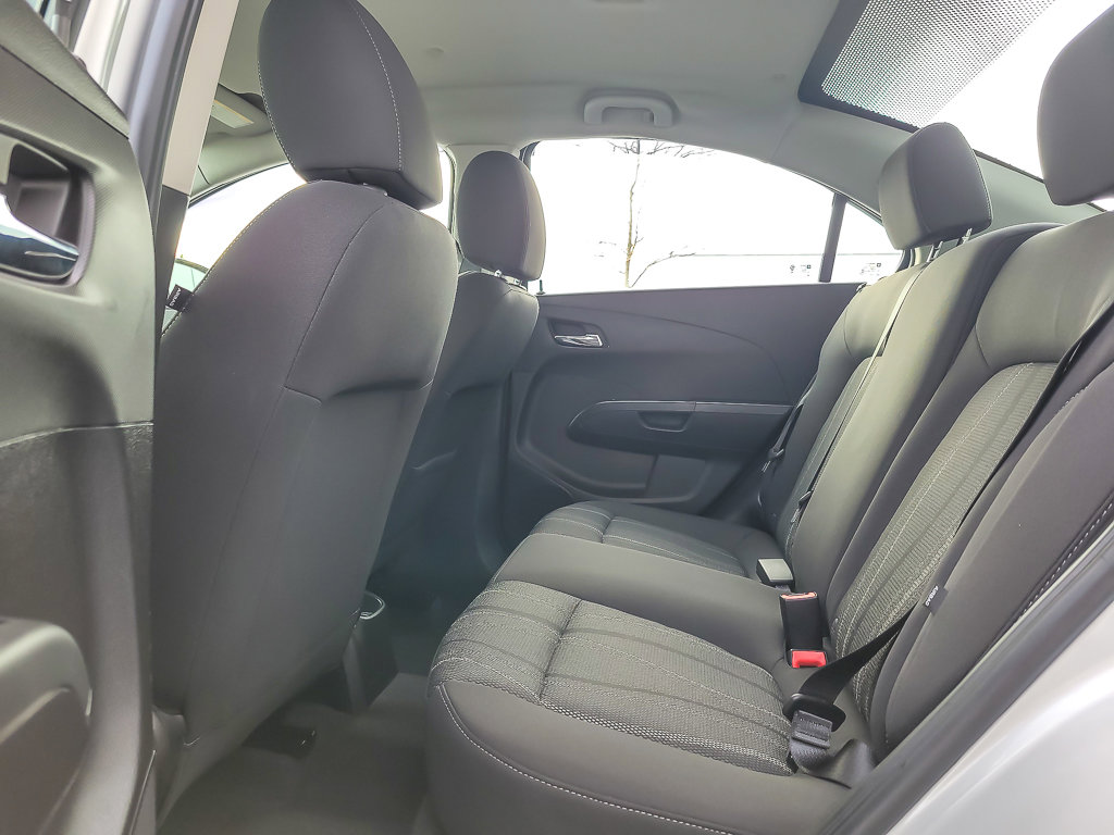 2014 CHEVROLET SONIC - Image 9