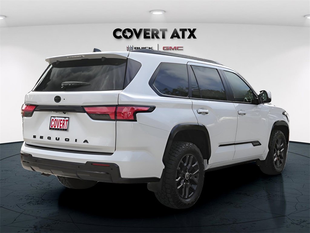 2024 Toyota Sequoia Platinum photo 4