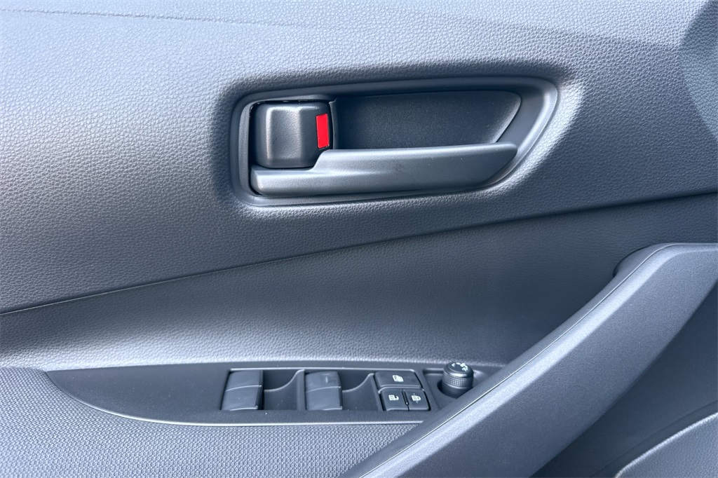 2025 Toyota Corolla LE photo 11