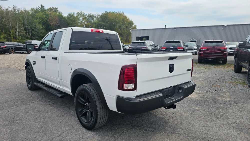 2022 Ram 1500 Classic Warlock photo 3