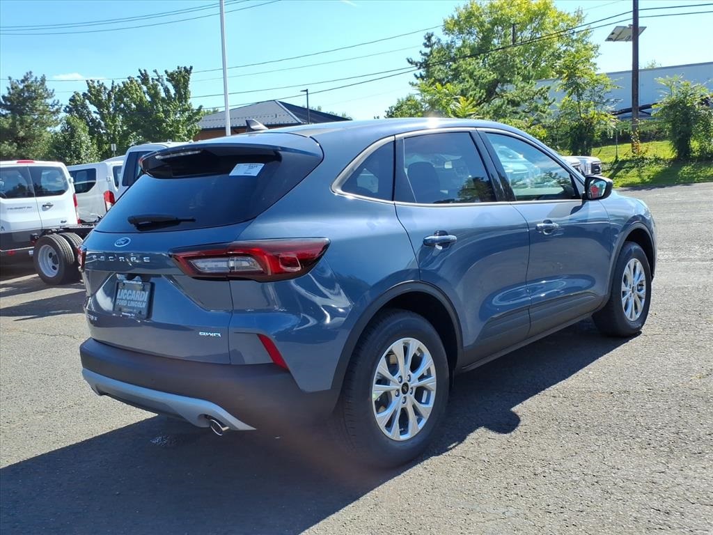 2025 Ford Escape Active photo 7