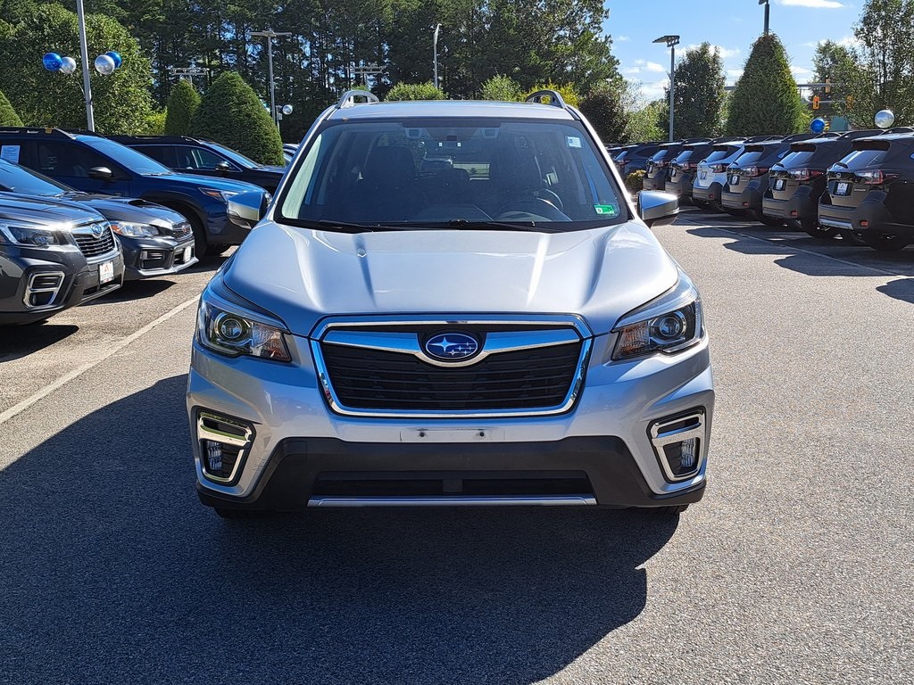 2020 Subaru Forester Touring photo 2