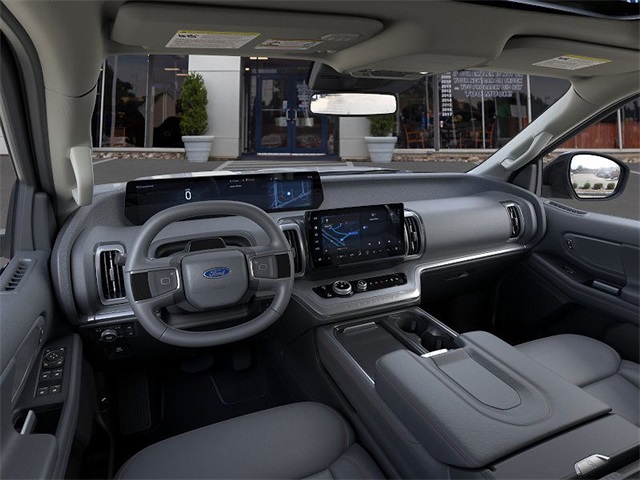 2025 Ford Expedition MAX photo 7