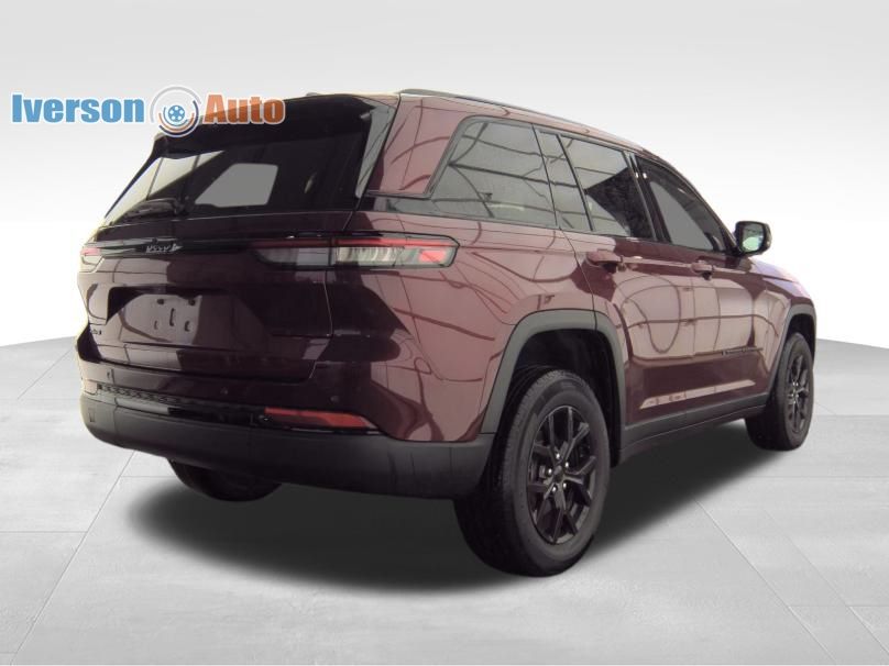 2024 Jeep Grand Cherokee Altitude X photo 3