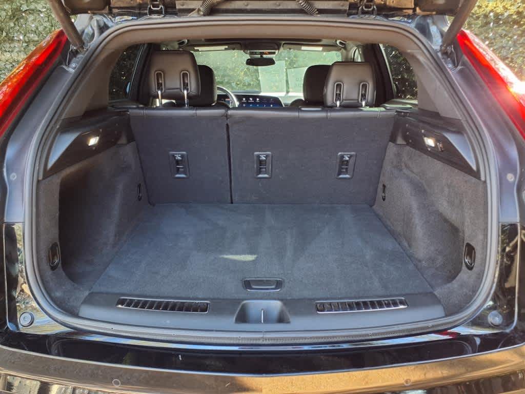 2024 Cadillac XT4 Premium Luxury photo 26