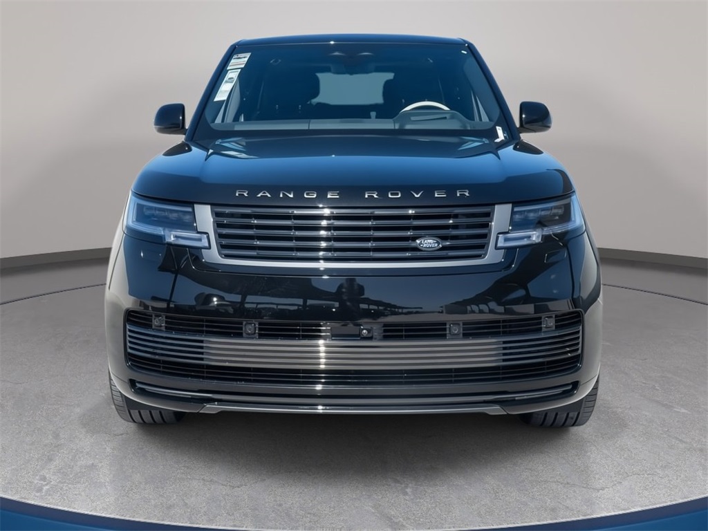 2025 Land Rover Range Rover SV photo 7