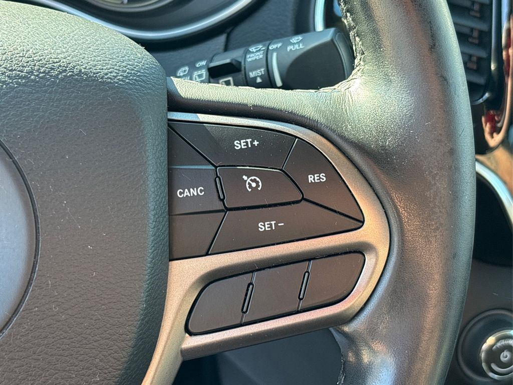 2019 Jeep Cherokee Limited photo 23