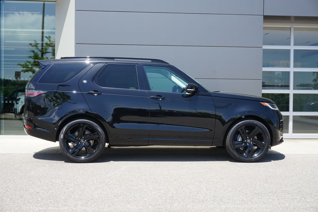 2025 Land Rover Discovery SE photo 7