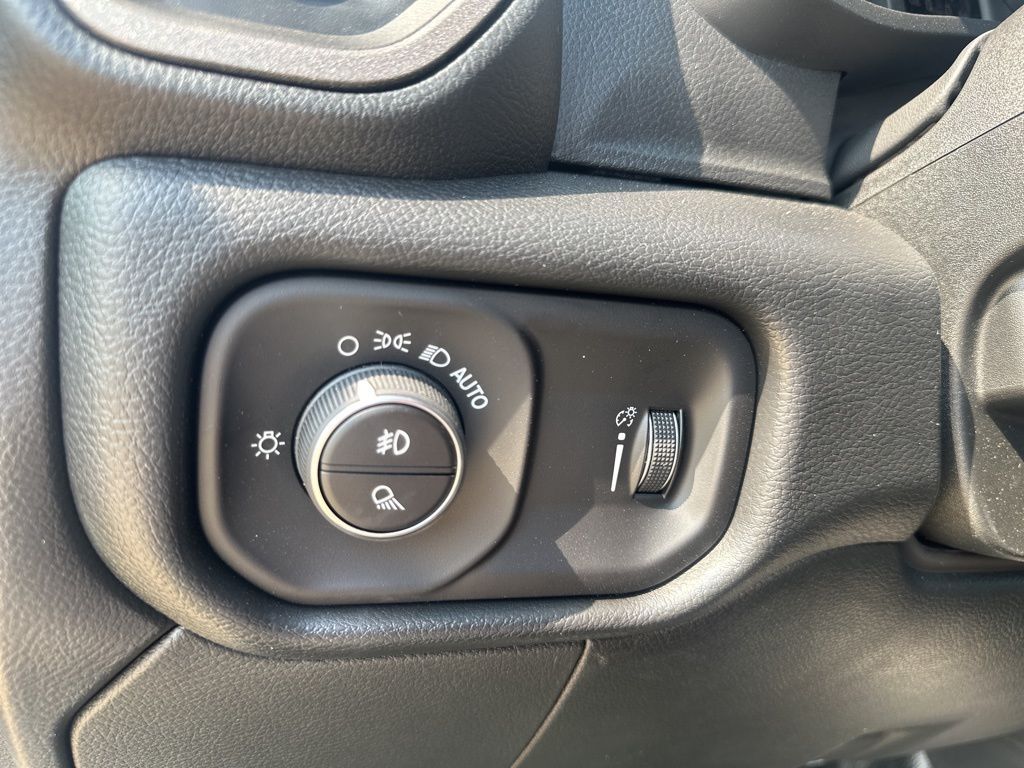 2026 Ram 2500 Tradesman photo 26