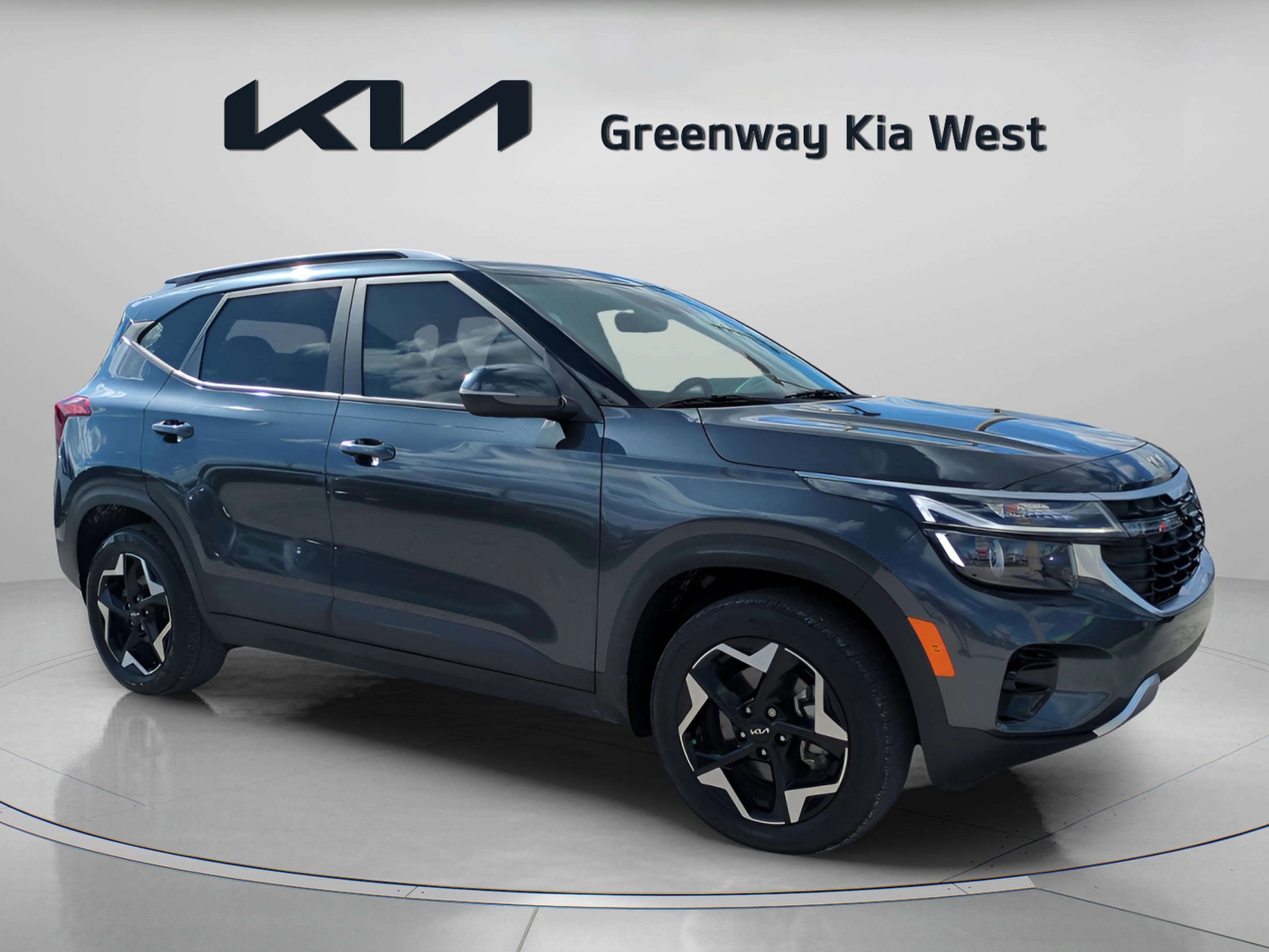 2025 Kia Seltos S's photo