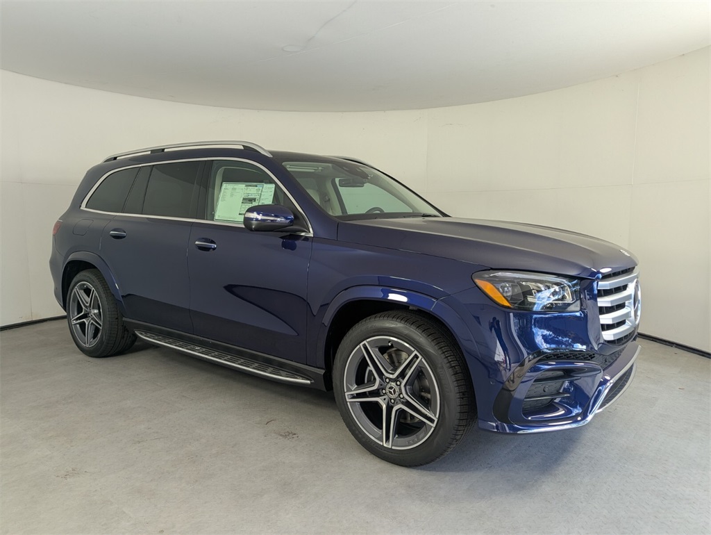 2026 Mercedes-Benz GLS Base's photo