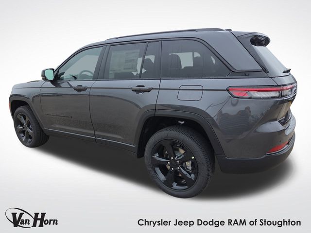2025 Jeep Grand Cherokee Altitude X photo 2
