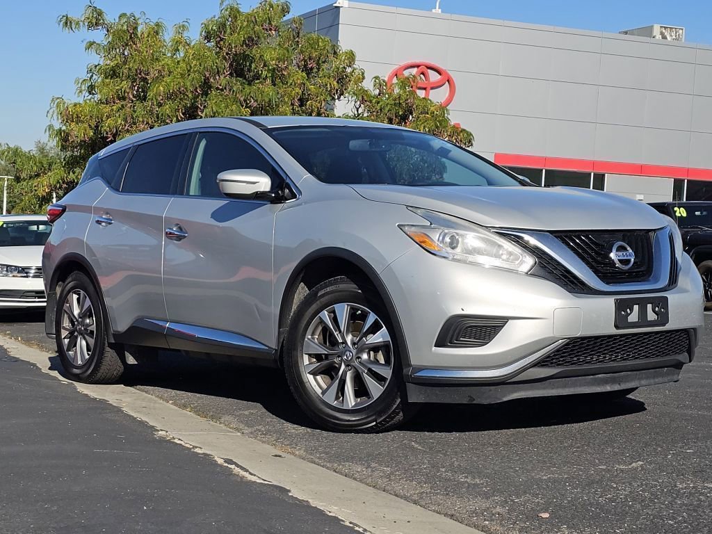 2017 Nissan Murano S photo 2