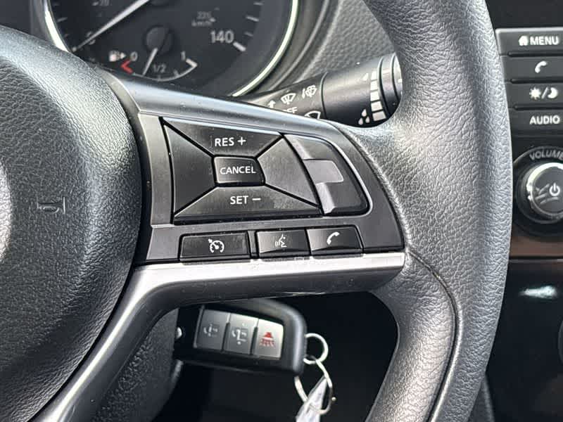 2019 Nissan Rogue S photo 25