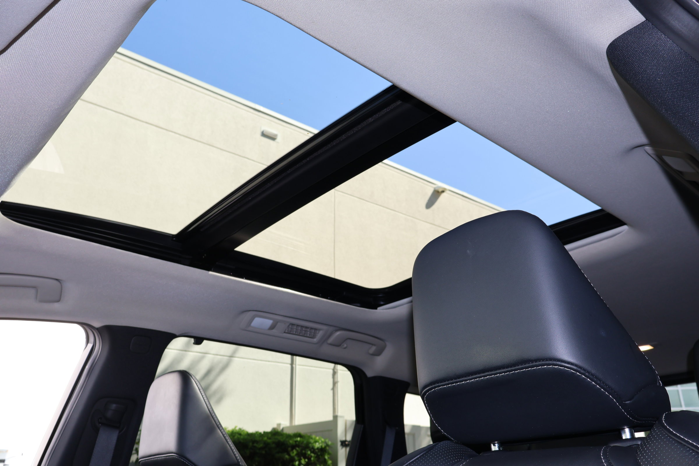 2023 Infiniti QX60 Luxe photo 5