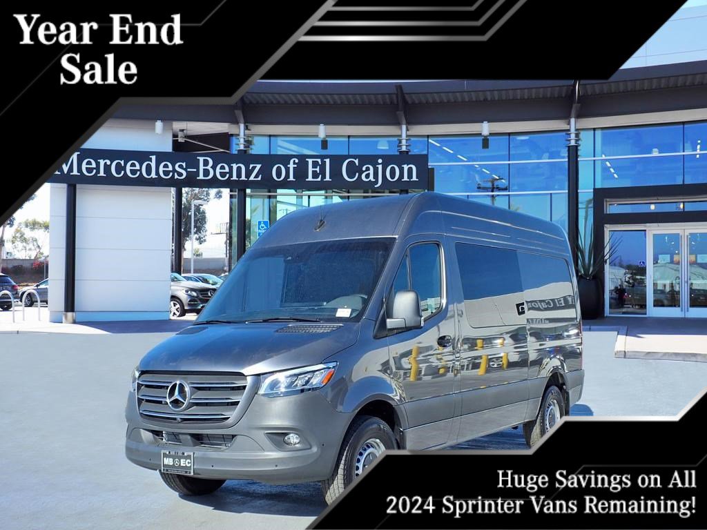 2024 Mercedes-Benz Sprinter Crew Van Base's photo