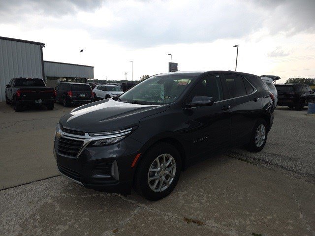 2023 Chevrolet Equinox LT photo 3