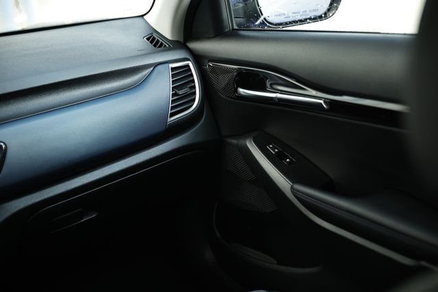 2023 Kia Seltos S photo 23