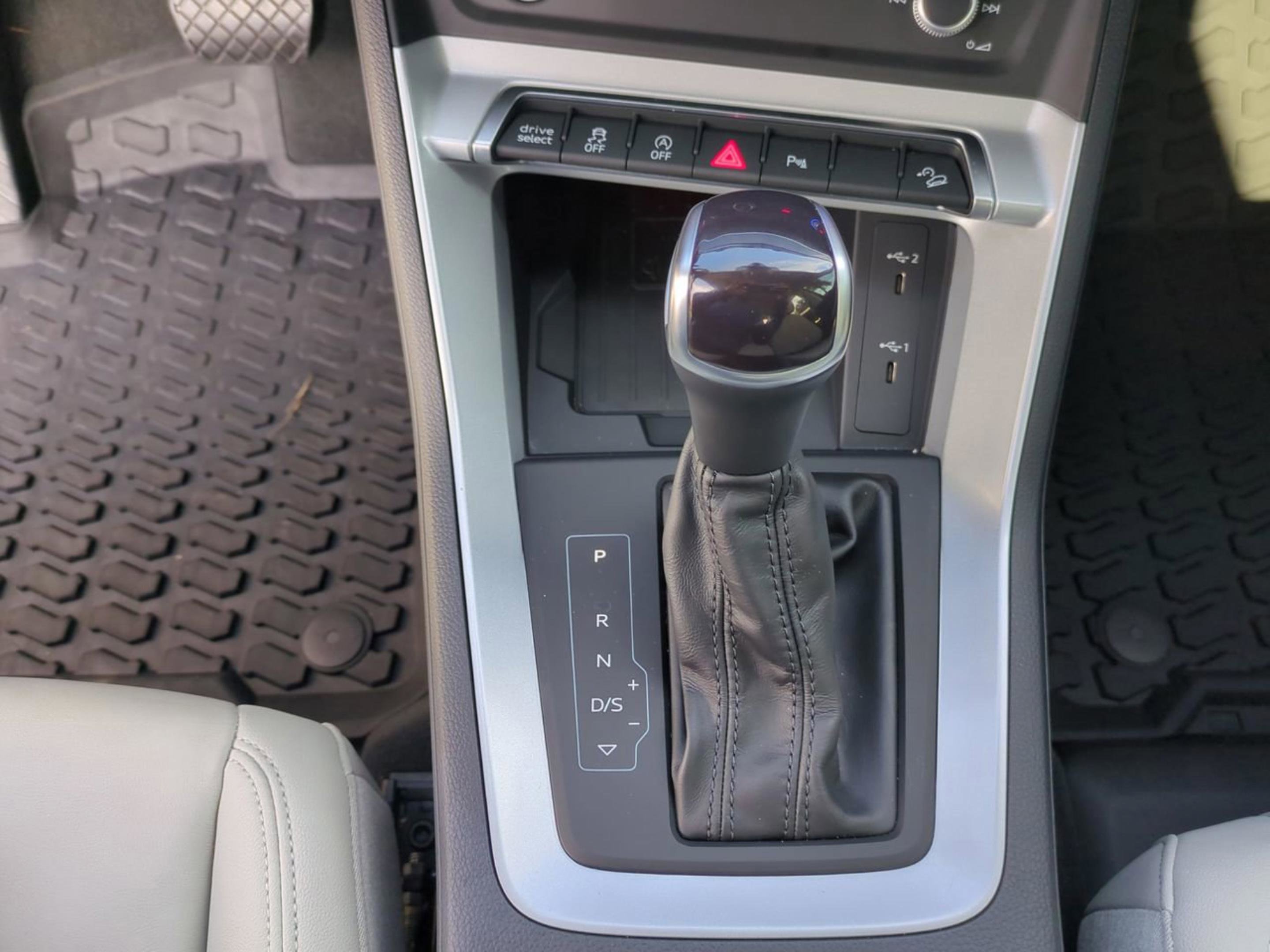 2022 Audi Q3 S line Premium Plus photo 20