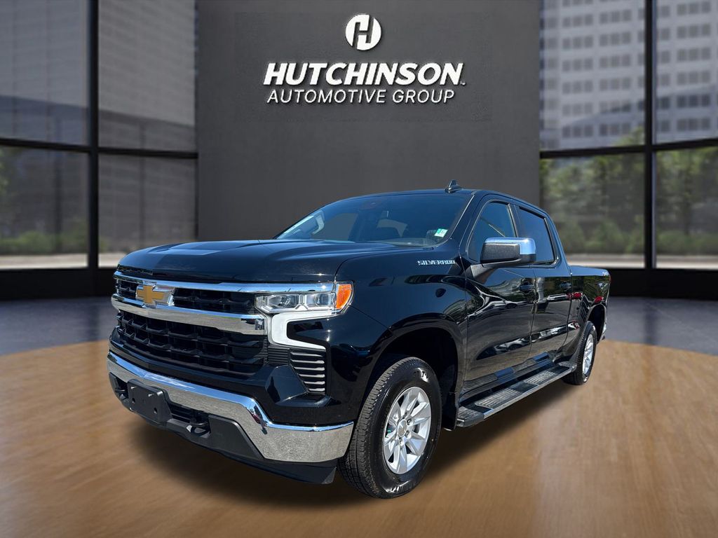 2024 Chevrolet Silverado 1500 LT photo 7