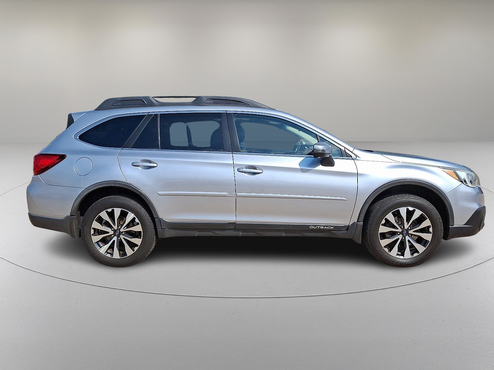 2016 Subaru Outback 2.5i Limited photo 12