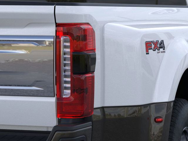 2025 Ford F-350 King Ranch photo 17
