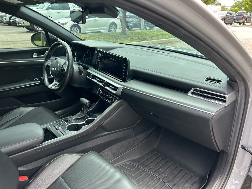 2022 Kia K5 GT-Line photo 35