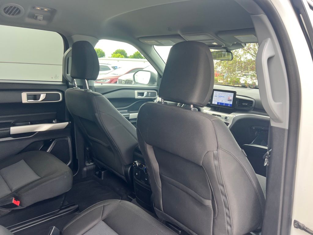 2022 Ford Explorer XLT photo 28