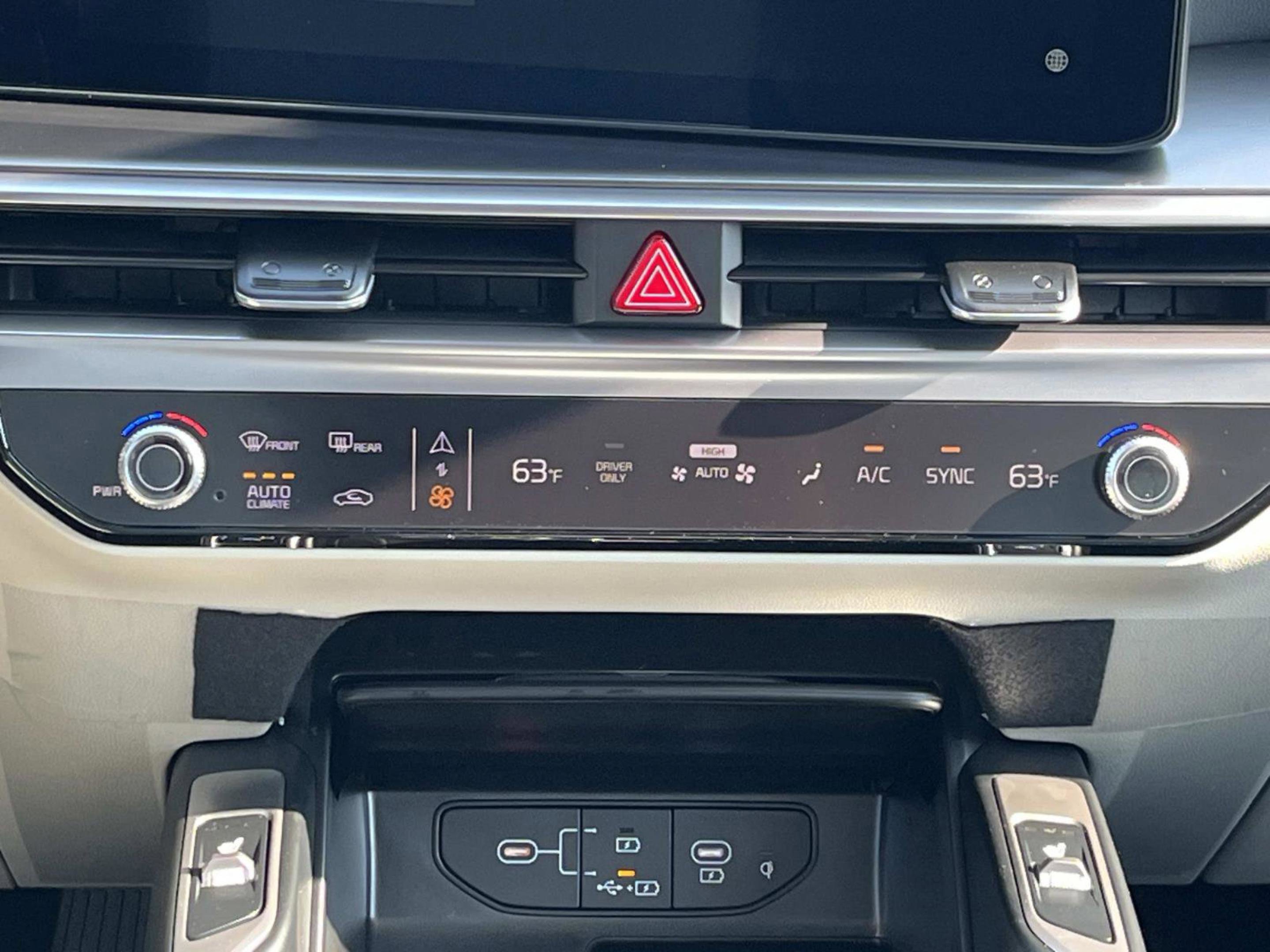 2025 Kia Sorento Hybrid EX photo 13