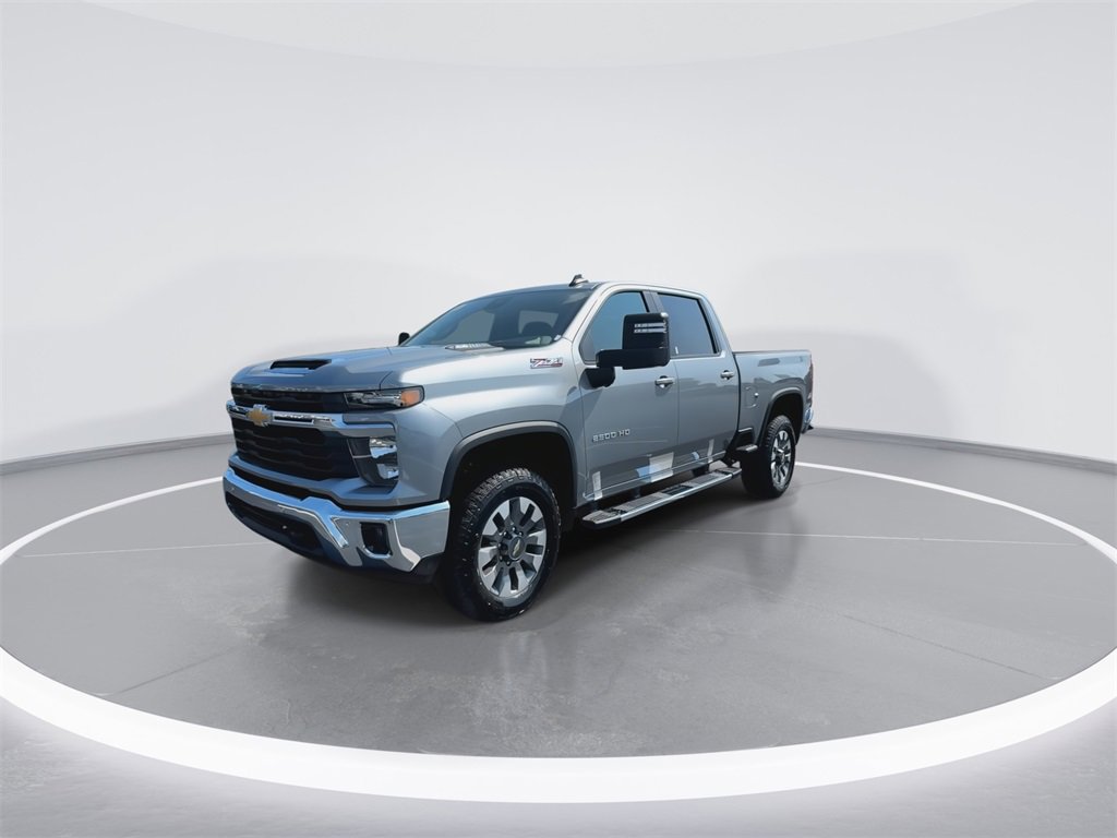 2025 Chevrolet Silverado 2500HD LT photo 4