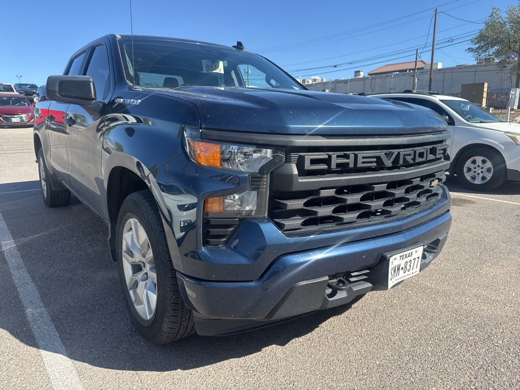 2023 Chevrolet Silverado 1500 Custom photo 3