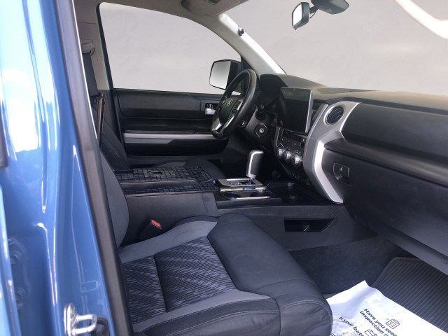 2021 Toyota Tundra SR5 CrewMax photo 11