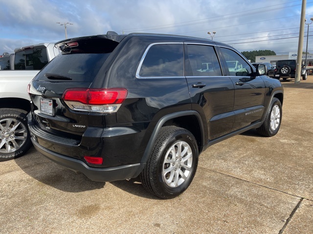 2022 Jeep Cherokee Laredo photo 3