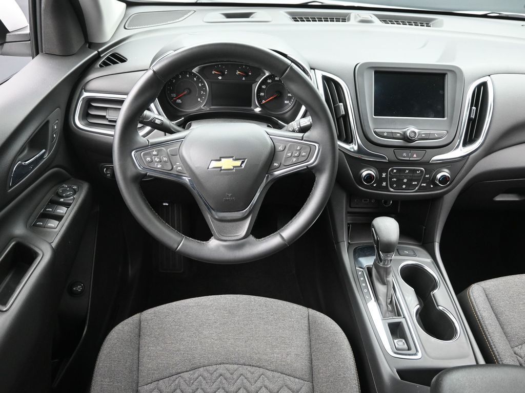 2024 Chevrolet Equinox LT photo 11