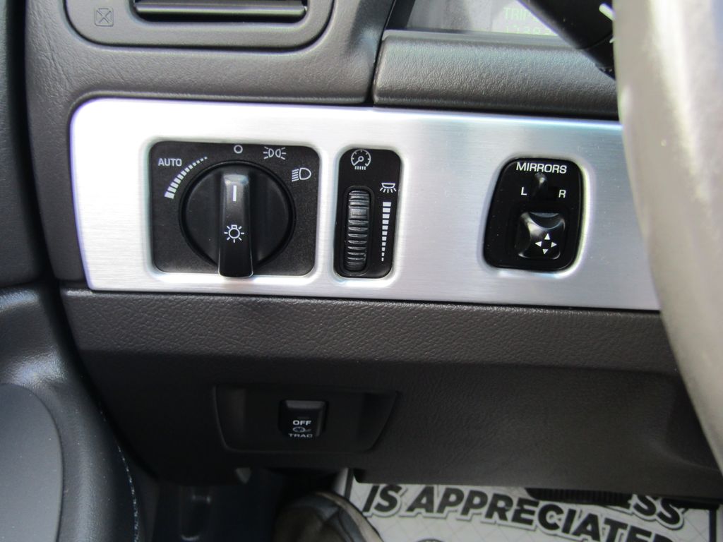 2002 Ford Thunderbird Base photo 34