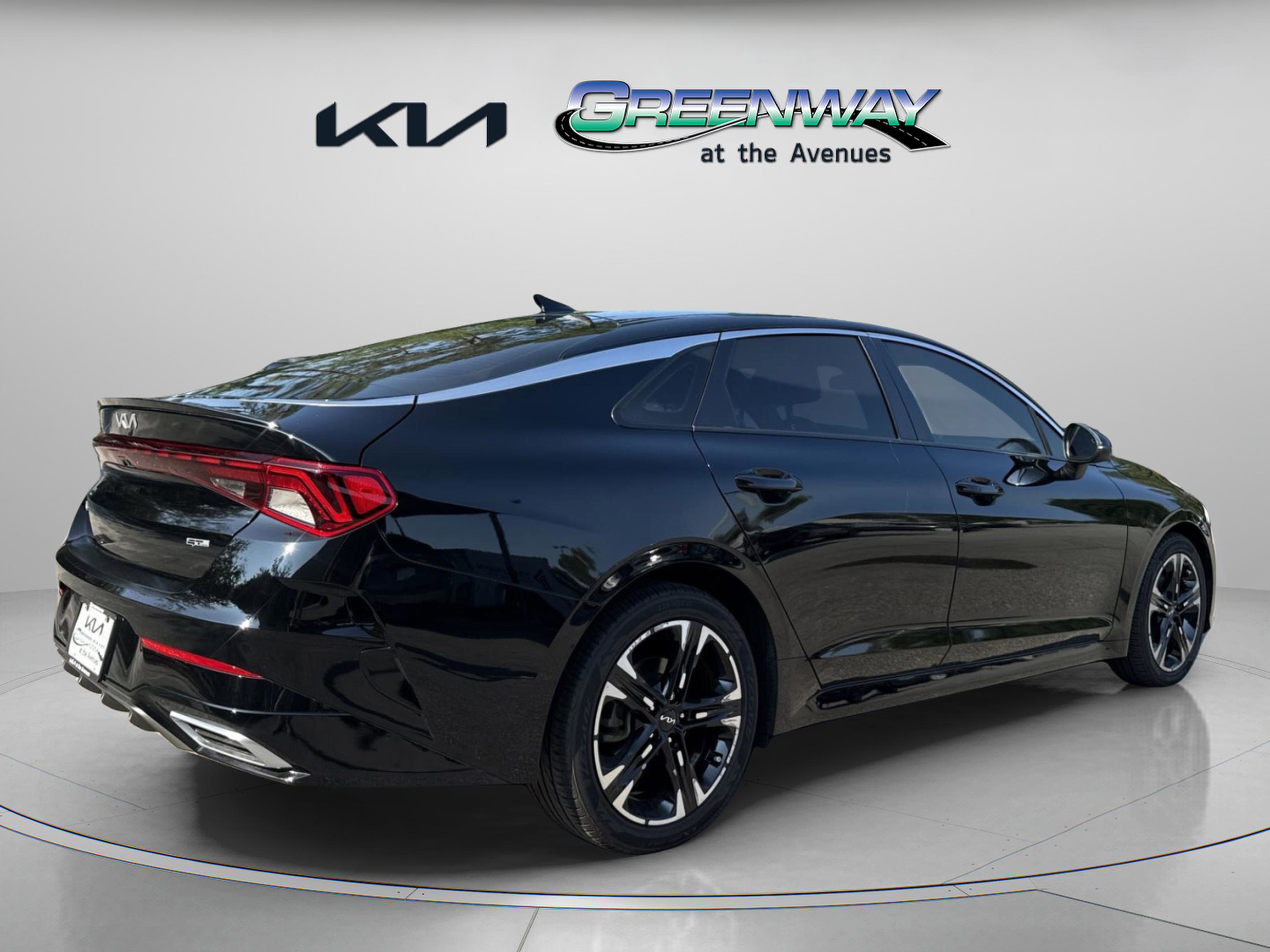 2023 Kia K5 GT-Line photo 4