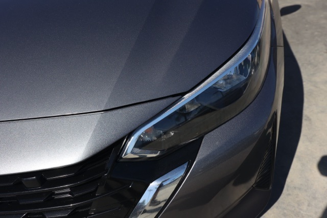 2024 Nissan Sentra SV photo 9