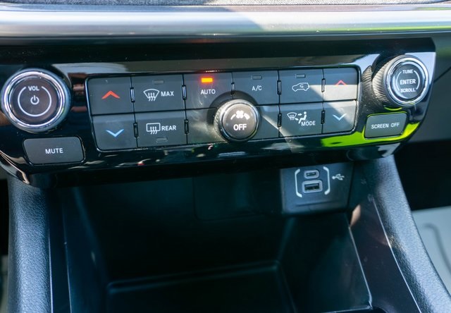 2022 Jeep Compass Latitude photo 19