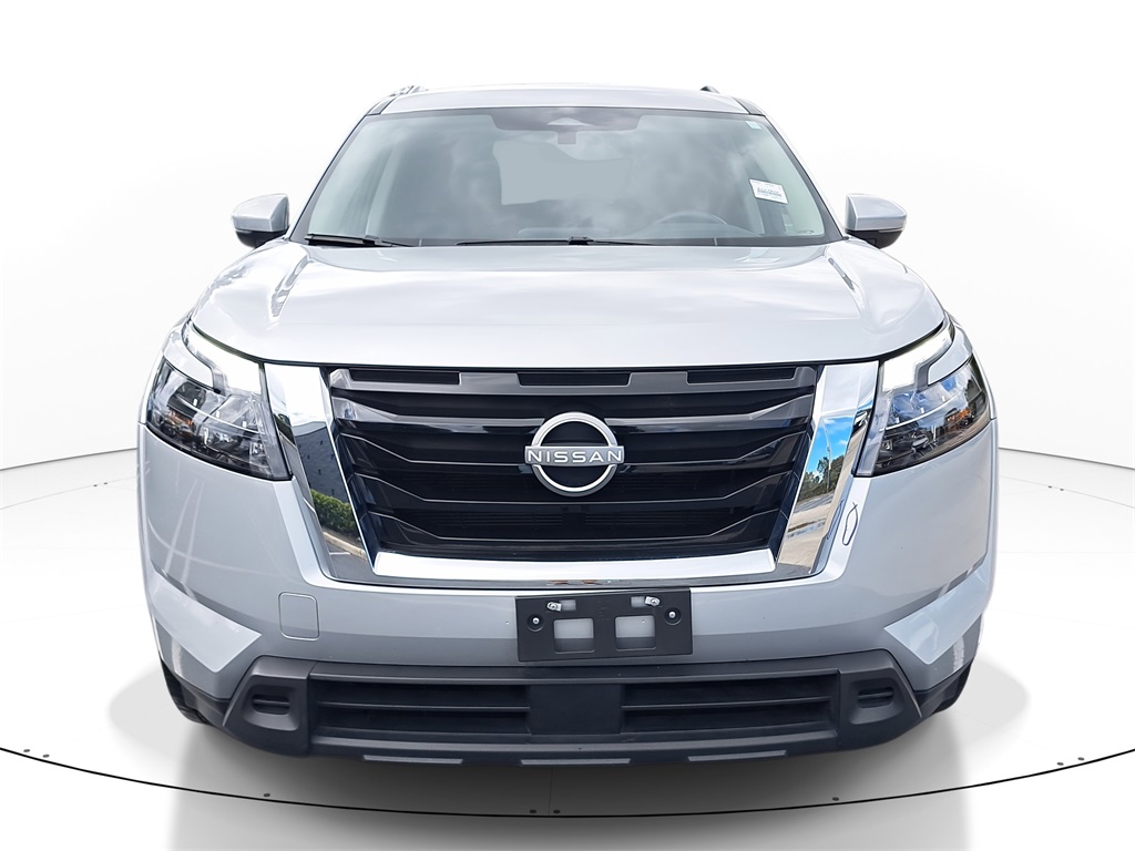 2025 Nissan Pathfinder SV photo 3
