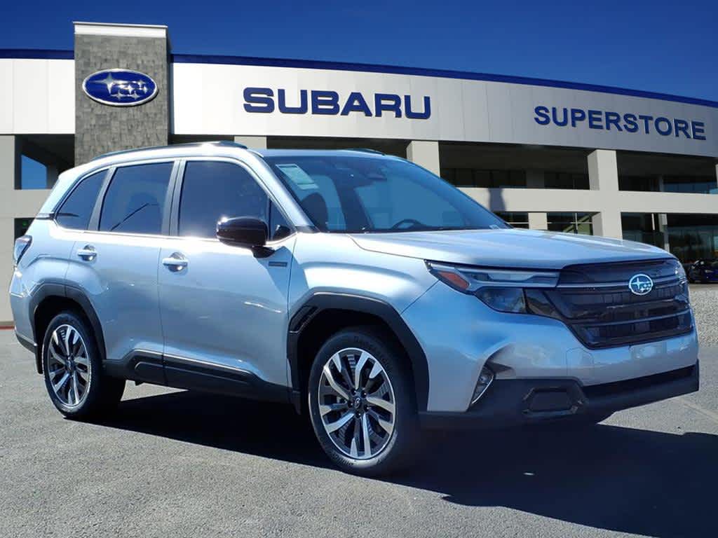 2025 Subaru Forester Touring's photo