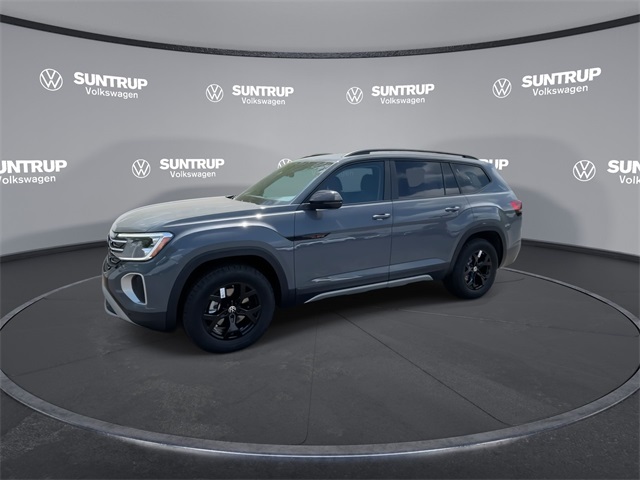 2025 Volkswagen Atlas Peak Edition SE Technology photo 8